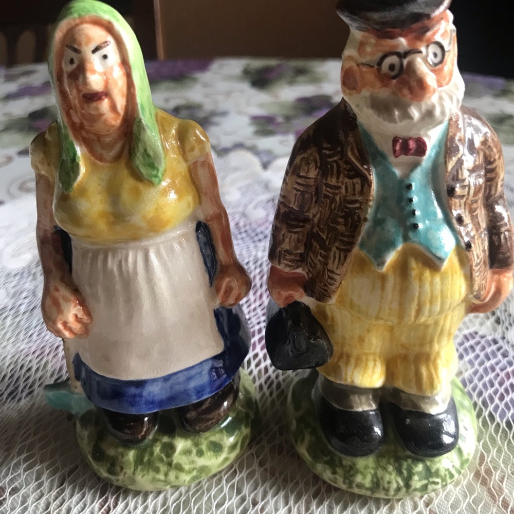 SALT & PEPPER SHAKERS VINTAGE - Picture 7 of 13